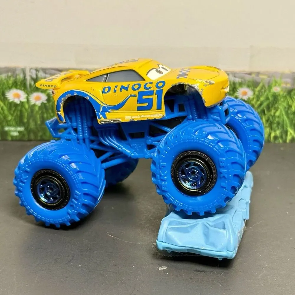 Disney Pixar Cars Custom Monster Truck Cruz Ramirez Monster Jam 1:64 See Photos